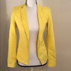 Yellow blazer